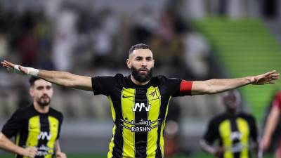 Karim Benzema lideró la vuelta al triunfo del Al Ittihad con sus tres goles contra el Abha.