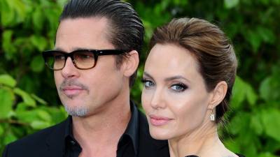Se han hecho públicas las imágenes de los moretones que Angelina Jolie asegura haber sufrido durante un supuesto altercado físico con su entonces esposo, Brad Pitt, en 2016.