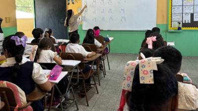 El aumento de 300 lempiras se verá también reflejado a la calificación académica y 100 lempiras a cada quinquenio.