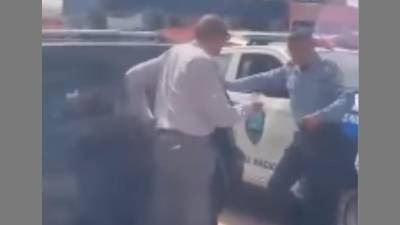 VIDEO: Policías agarran “mordida” en Yoro y los suspenden a las pocas horas