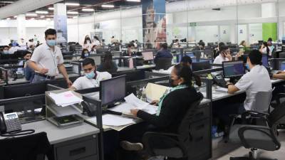 Oficinas de la alcaldía sampedrana en el sótano del centro comercial Galerías del Valle.