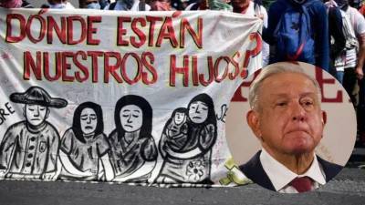 Padres de los 43 estudiantes de Ayotzinapa.