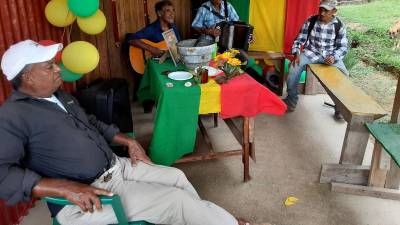 Ellos nacieron en Honduras, pero sus raíces, según cuenta, son africanas.