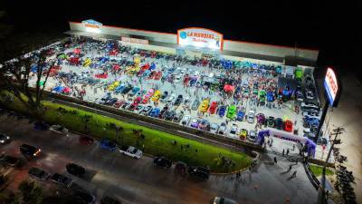 La 5.ª edición de Mundi Turbo reunió a más de 220 vehículos modificados en La Entrada, Copán, consolidándose como un motor de turismo y pasión automotriz. El evento, organizado por Agencia La Mundial, ofreció piques, exhibiciones y un espectáculo único que dinamizó la economía local y unió a la comunidad tuning hondureña.