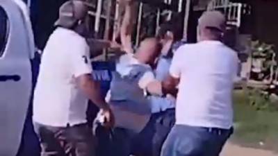 Julio Rodríguez agredió a un policía antes de ser asesinado.