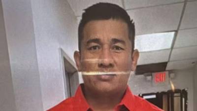 Un migrante hondureño fue detenido ayer por el Servicio de Control de Inmigración y Aduanas de los Estados Unidos (ICE) mientras era parte del servicio religioso en una iglesia en Atlanta, Georgia.