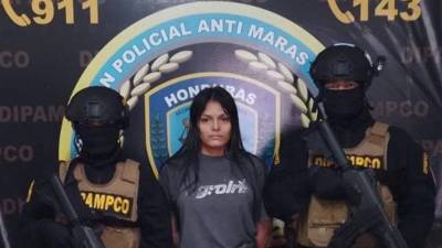 La Dipampco presentó a alias “la Baby”, supuesta vendedora de droga en Gracias, Lempira.