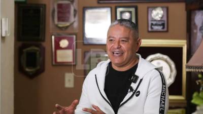 Wilmer Velásquez nos atendió en su hogar para hablar sobre diversos temas.