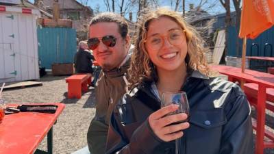 Lo que parecía una relación familiar cercana terminó convirtiéndose en una de las tragedias más impactantes ocurridas recientemente en Long Island, Nueva York.