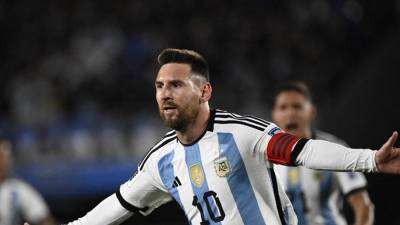Lionel Messi celebró de esta manera su golazo ante Ecuador en la primera jornada de la eliminatorias de Conmebol.