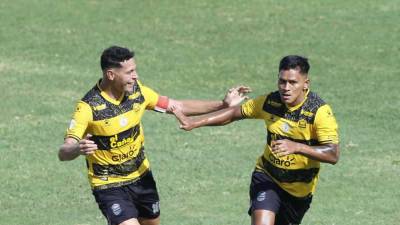 Brayan Moya celebrando su golazo contra el Marathón.