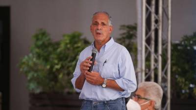 Asfura es precandidato presidencial del partido Nacional.