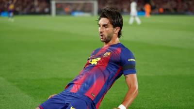 El delantero español ya estaría negociando su llegada al PSG al no presentarse con Barcelona.