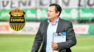 Jeaustin Campos llega en sustitución de Miguel Falero, quien dejó al club tras renunciar y quedar eliminado contra Olimpia