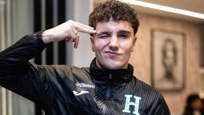 El creador de contenido brasileño João Ferreira fue anunciado como el cuarto participante de la segunda temporada de La Mansión VIP, el reality digital impulsado por el influencer mexicano HotSpanish, que reunirá a diversas personalidades de las redes sociales bajo un mismo techo.