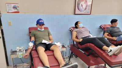 Los donantes de sangre han salvado vidas a lo largo de los años y en el hospital Mario Rivas se necesitan entre 60 y 70 donantes diarios para abastecer el banco de sangre.