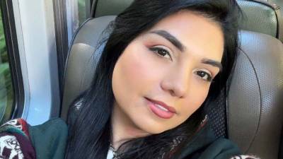 Un fiador presentó una fianza de 450,000 dólares para que Mayra Velásquez, acusada del asesinato de su amiga Irasema Chávez, pueda recuperar su libertad mientras continúa el proceso judicial en su contra en Texas, Estados Unidos, informó su abogado Dustin G. Hoffman.