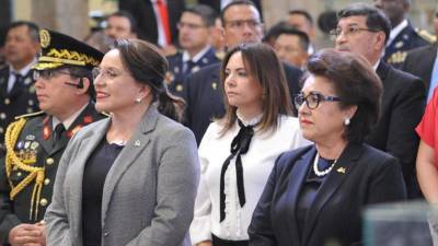 Xiomara Castro felicitó a la Corte Suprema de Justicia que preside Rebeca Ráquel Obando.