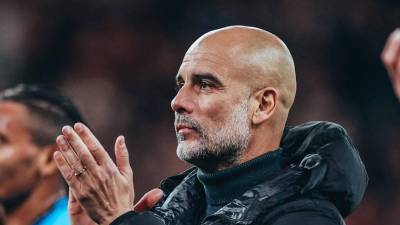Pep Guardiola busca más fichajes para el Manchester City.