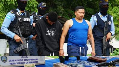 La Policía Nacional, a través de un operativo de inteligencia, detuvo a dos prestamistas en la residencial Los Alpes.