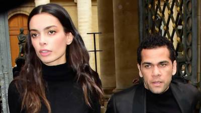 La modelo española Joana Sanz ha confirmado su separación del futbolista brasileño Dani Alves.