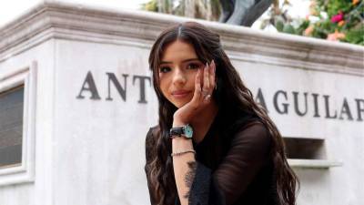 Ángela Aguilar se mantiene alejada del escándalo por la batalla de declaraciones entre Cazzu y Christian Nodal, sin embargo, reapareció a través de redes sociales con un mensaje que generó preocupación entre sus seguidores.