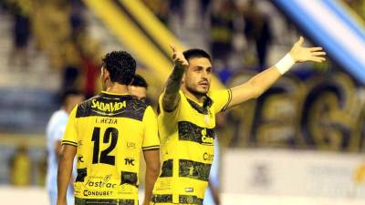 Ramiro Rocca marcó un doblete para salvar al Real España de la derrota ante Motagua.