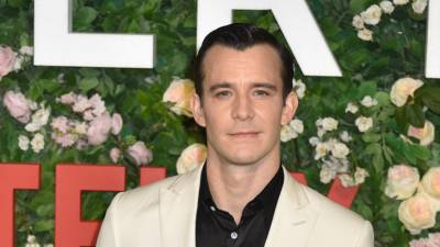 El actor Luke Thompson.