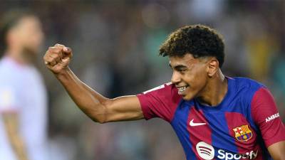 Lamine Yamal comienza a brillar en el FC Barcelona.
