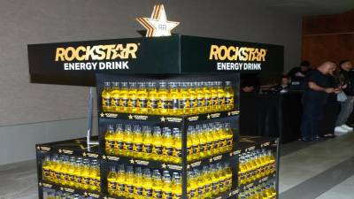 Rockstar, una novedosa propuesta en bebidas energéticas llega a Honduras.