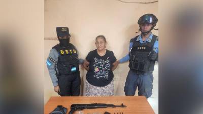 Fue arrestada durante un allanamiento de morada.