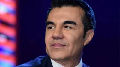 El comediante Adrián Uribe.