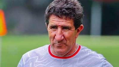 Héctor Vargas tiene clara su postura: si no se les paga a sus futbolistas, él dejaría de ser entrenador del Vida.