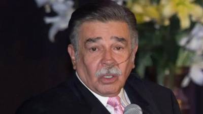 En días recientes el nombre del actor y comediante, Jorge Ortiz de Pinedo, ha estado en las principales portadas de los medios de la farándula por los rumores de su muerte, lo cual afortunadamente se trató de una noticia falsa.