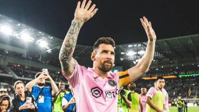 Messi, que llegó libre a Miami desde el París Saint-Germain, obtuvo el 35,54% de los votos de los jugadores, el 34,15% de los equipos y el 12,14% de los periodistas, para un promedio de 27,28%.