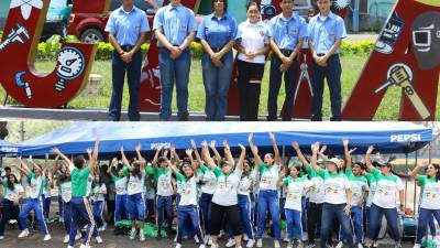 Estudiantes del Técnico Alemán y estudiantes de La Salle.