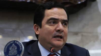 Mario Pérez, diputado por Santa Bárbara, durante una sesión legislativa.