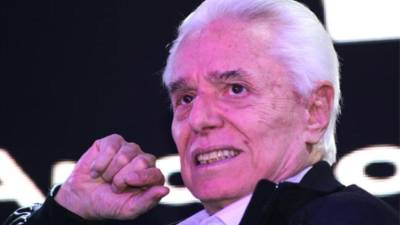 El cantante Enrique Guzmán.