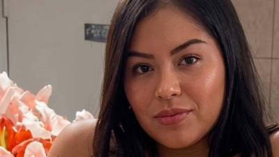 María Santos Flores, de 36 años, madre salvadoreña de dos hijos, fue hallada sin vida dentro de su apartamento en Bay Ridge, Brooklyn, Nueva York, tras regresar de su turno nocturno de trabajo.