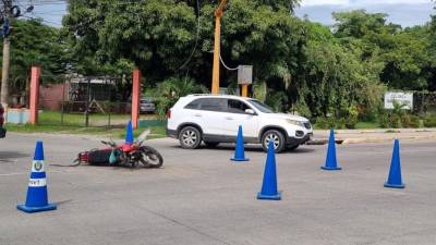 José Alexis Martínez se trasladaba en una moto roja.