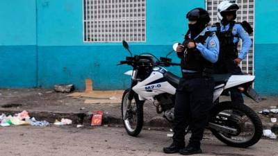 Ramírez Laínez concluyó las clases del pénsum académico y el próximo año iba a defender la tesis .