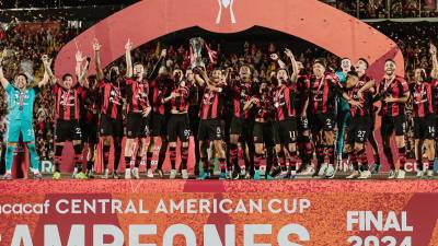 La Liga Deportiva Alajuelense se coronó como el rey del fútbol centroamericano por segunda vez consecutiva.