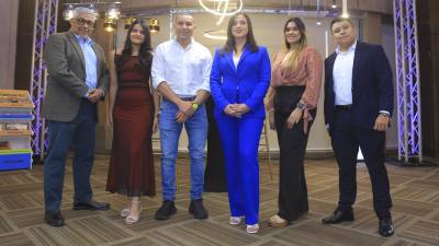 Ricardo Cardona, Elizabeth Canales, José Ardón, Kathya Flores, Astrid Cárcamo y Nahín Jímenez, ejecutivos de LED Store presentes en el LED Fest.