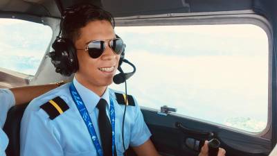 Sebastián ha sumado 200 horas de vuelo en el extranjero, llegando a 1,700 en toda su carrera como piloto desde 2021.