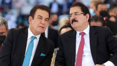 Salvador Nasralla junto al expresidente José Manuel Zelaya en la toma de posesión de Xiomara Castro.