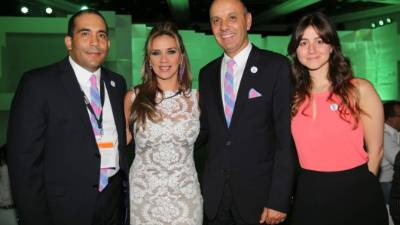 Daniel Pineda, Lorena Chavarría, Fabio Vargas y Juliana Perry