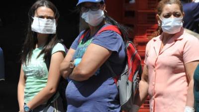 Honduras ha extremado las medidas para prevenir el contagio del coronavirus entre la población. Más personas recurren a las mascarillas para prevenir la pandemia.