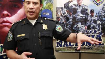 El director de Organización, Operaciones y adiestramiento de la Policía Nacional, Héctor Iván Mejía, dice que depuración avanza.