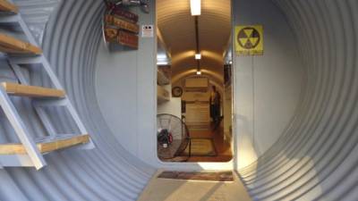 El precio de un búnker subterráneo es entre 10,000 y 70,000 dólares. Se venden como “pan caliente” en California.