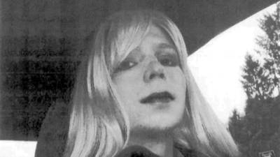 Chelsea Manning, una exmilitar transgénero, fue indultada por Obama.